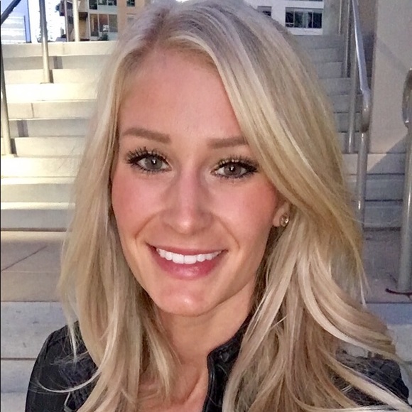 Elevate Your Wardrobe β¨ - Picture 2 of 2